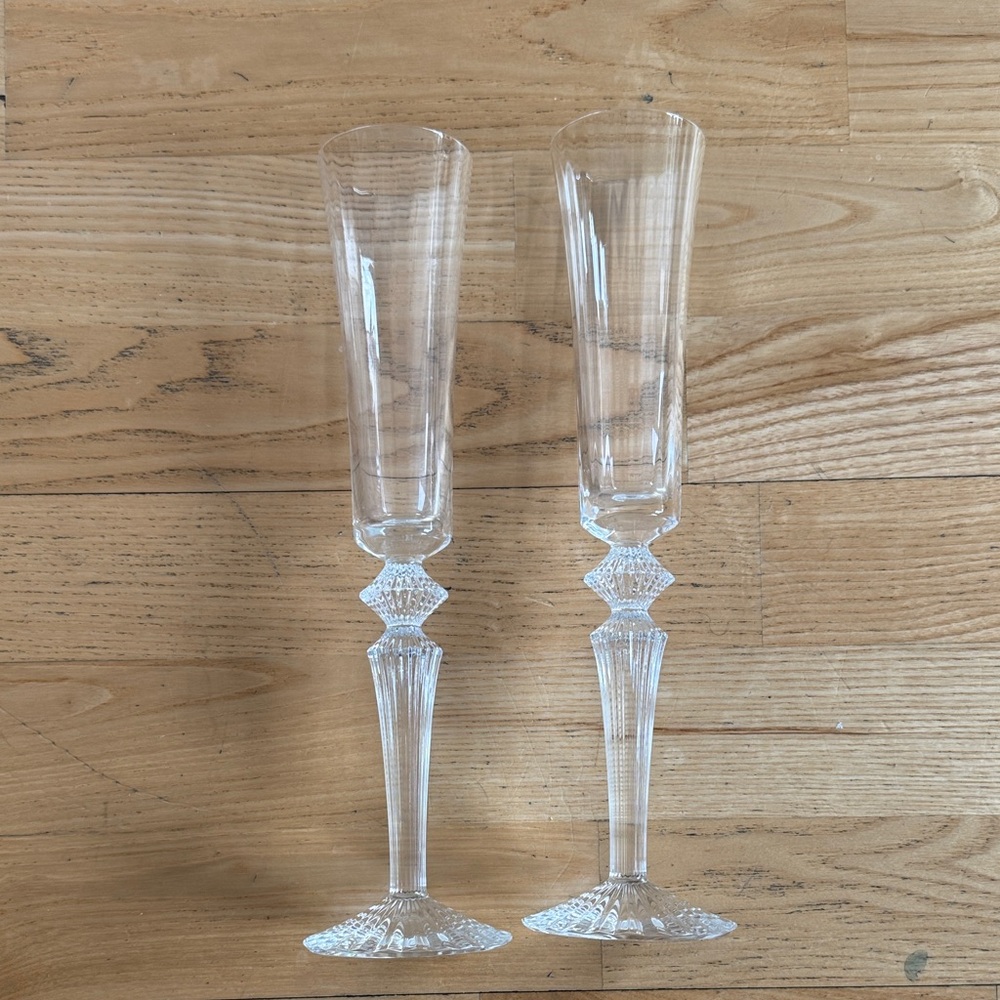 Baccarat Mille unit Elegant Clear Champagne set of 2 flutes